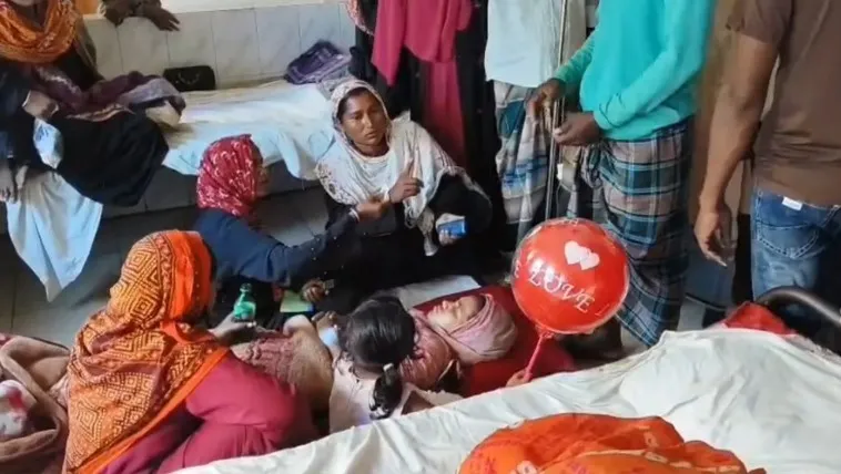 পটুয়াখালীতে গৃহবধূকে পানিতে ডুবিয়ে হত্যাচেষ্টা